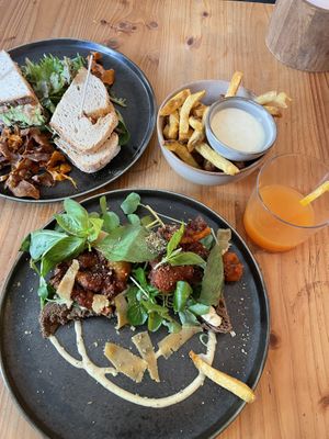 Lunch   at GYS - Voorstraat in Utrecht