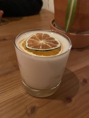 Cocktail Amaretto sour: very good  at GYS - Voorstraat in Utrecht