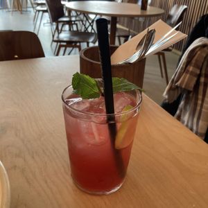 Lemonade  at GYS - Voorstraat in Utrecht