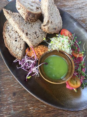 Bread with homemade dips at GYS - Voorstraat in Utrecht