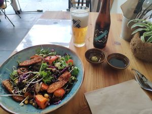Poke bowl at GYS - Voorstraat in Utrecht