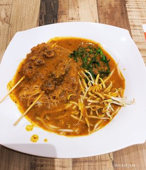 Monday Special: Satay Beehoon at Nature Cafe 自然疏食 - The Aperia in Central Singapore