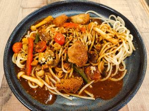Fire spaghetti at Nature Cafe 自然疏食 - The Aperia in Central Singapore