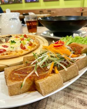 Thai style tofy at Nature Cafe 自然疏食 - The Aperia in Central Singapore