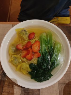Wonton Noodle Soup at Nature Cafe 自然疏食 - The Aperia in Central Singapore