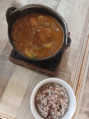 Curry fish with rice at Nature Cafe 自然疏食 - The Aperia in Central Singapore