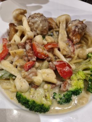 Cream spaghetti at Nature Cafe 自然疏食 - The Aperia in Central Singapore