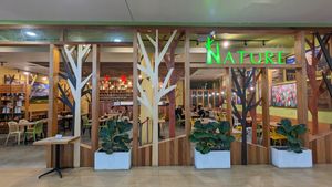 Exterior at Nature Cafe 自然疏食 - The Aperia in Central Singapore