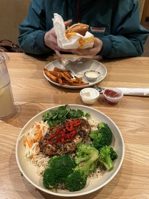 My bowl wasn’t that great but the buffalo burger was pretty tasty. This place is entirely vegan 🌱 🤍 #Veganuary at Veggie Grill by Next Level in Pasadena