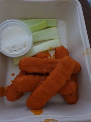 B wings at Veggie Grill by Next Level in Pasadena