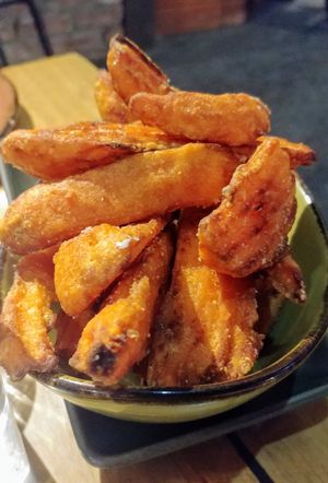 Sweet potato fries with aioli at Vege Rama in West End
