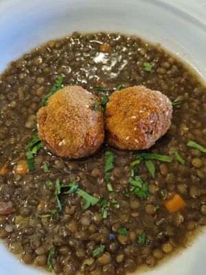 Linsen mit Thymianknödel at Gasthaus am Predigtstuhl in Vienna