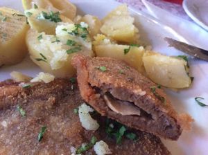 Veganer Gordon Bleu. Sehr lecker. at Gasthaus am Predigtstuhl in Vienna