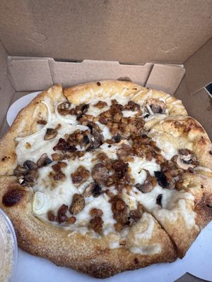 Garlic base with tempeh size small   at Mellow Mushroom in Clearwater