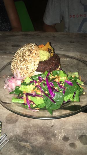 Hamburguesa de betabel at Co.ConAmor in Tulum