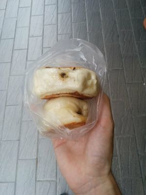 Cabbage-filled dumplings at Shàng Dǐng HuángJiā 上頂皇家 - Main Station in Taipei