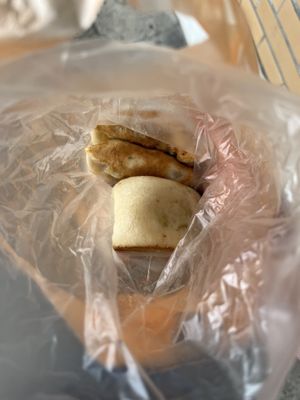   at Shàng Dǐng HuángJiā 上頂皇家 - Main Station in Taipei