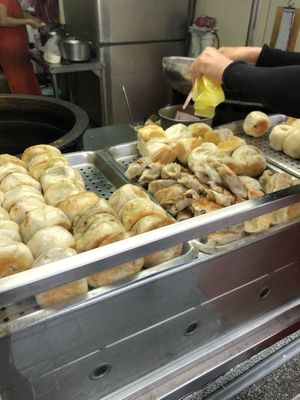 the stall at Shàng Dǐng HuángJiā 上頂皇家 - Main Station in Taipei