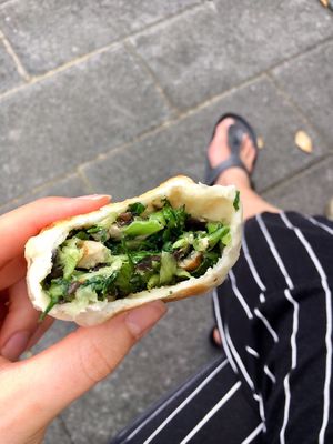 Some green vegetable (maybe spinach) and tofu at Shàng Dǐng HuángJiā 上頂皇家 - Main Station in Taipei