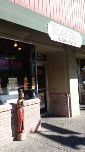 Storefront at Thai Time Asian Bistro in Santa Rosa