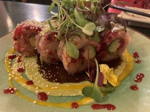 La vie en rose at Sushi Momo in Montreal