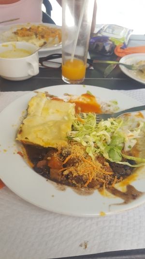 some food of the buffet at Gengibre E Canela in Faro