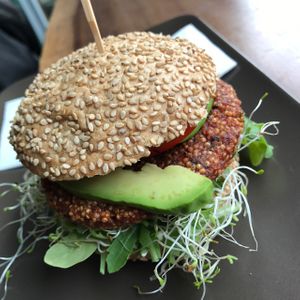 quinoa avocado burger at Vegansky in Dortmund