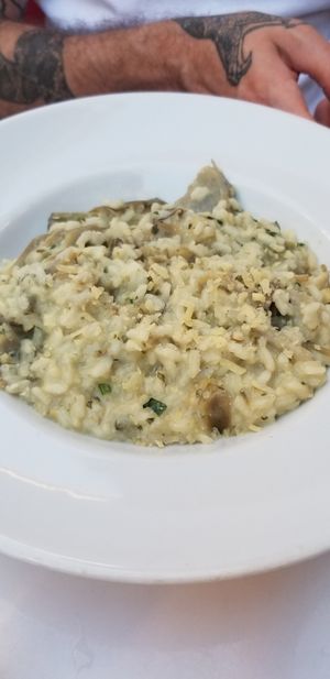 Artichoke risotto at Origano Trevi in Rome