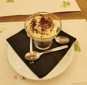 Vegan tiramisu at Origano Trevi in Rome