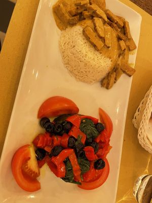 Straccetti di “pollo” al curry veg  at Origano Trevi in Rome