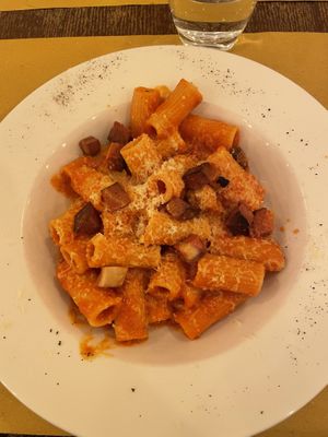 Amatriciana vegan  at Origano Trevi in Rome