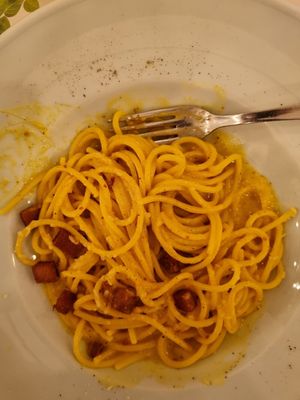  at Origano Trevi in Rome