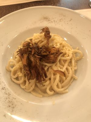 Vegan cacio e pepe  at Origano Trevi in Rome