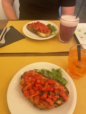 Great vegan options, loved the food, no issue getting a table and service was quick efficient and friendly. Wish I got chance to go back before we left 10/10  at Origano Trevi in Rome