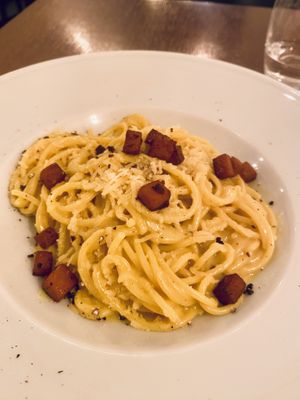 Carbonara  at Origano Trevi in Rome