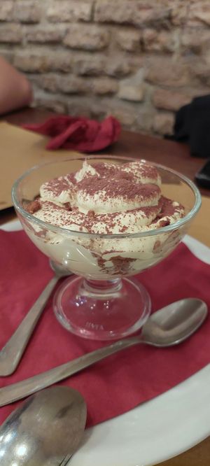 Tiramisú vegano at Origano Trevi in Rome