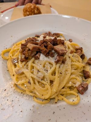  at Origano Trevi in Rome