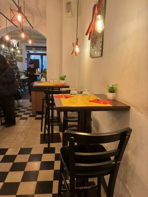 Hall view 1  at Origano Trevi in Rome