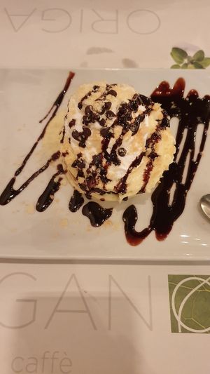 Vegan dessert at Origano Trevi in Rome