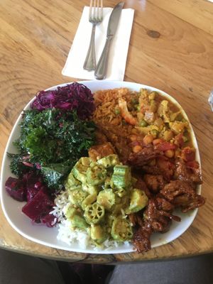 Wow! Indian themed buffet at Jungle Cafe in Brooklyn