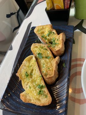 Garlic bread   at Licchio's Bar in Taormina
