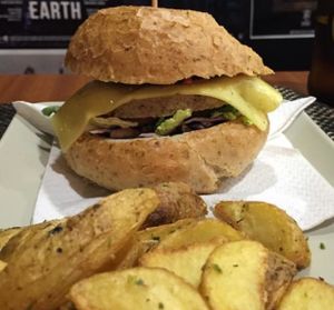 Burger Punk - Soja / Soya at Black Mamba Burgers and Records in Porto