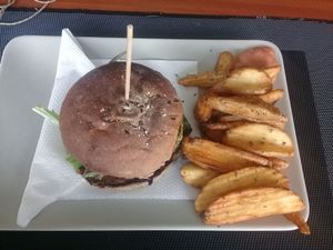 Crispy spinash burger at Black Mamba Burgers and Records in Porto