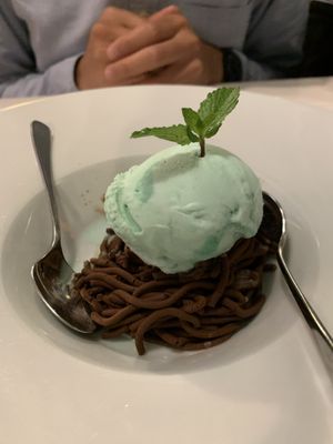 “After eight” spaghetti  at Ristorante Da Mario alla Fava in Venice