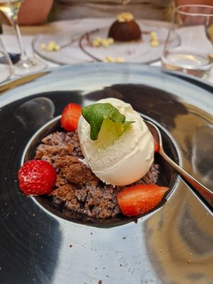 Strawberry soup with champagne ice cream at Ristorante Da Mario alla Fava in Venice