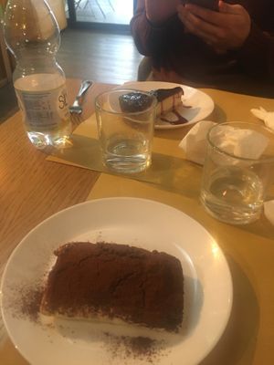 Cheesecake and tiramisu   at Il Vegano Bistrot in Florence