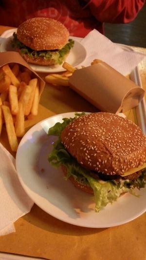 great burgers at Il Vegano Bistrot in Florence