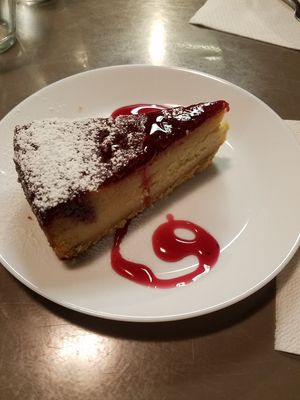 Rasberry cheesecake at Il Vegano Bistrot in Florence