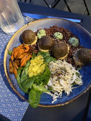 bilanciata bowl  at l'Etto in Naples