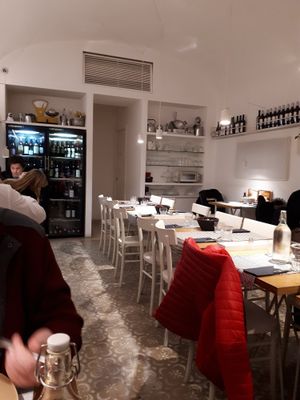 The eating area at l'Etto in Naples